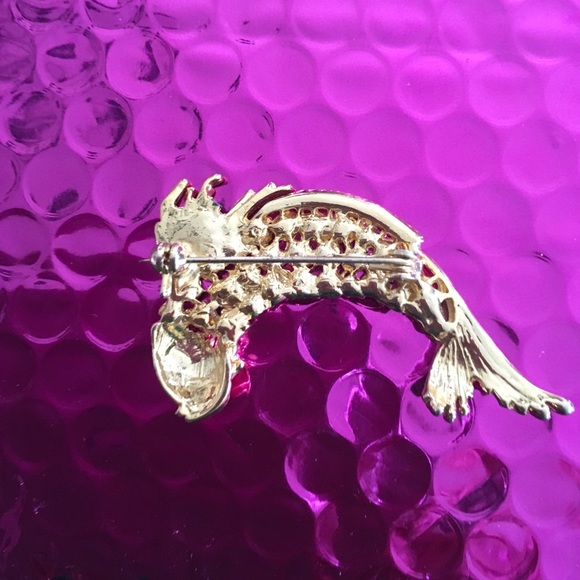 Brooch (fish) - Picture 2 of 3